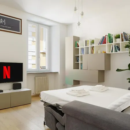 Tra Le Mura Di Apartamento Como