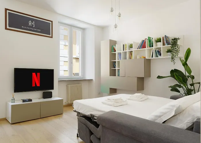Tra Le Mura Di Apartamento Como